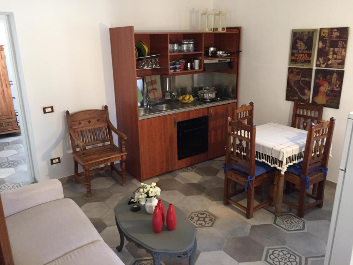 I Leoni Di Sicilia Ferienhaus *